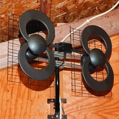 ClearStream 4 UHF Indoor/Outdoor TV Antenna 70+ Mile Range 4K 8K UHD w/ 20″ Mast