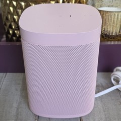 Sonos One + HAY – Limited Edition Pink- WiFi Smart Speaker, Excellent Condition