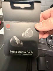 Beats by Dr. Dre Studio Buds – Black