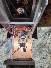 307 AMPS Linear amplifier . (2) 2SC2879C 💊 and cooling fan. SOLD AS PARTS.