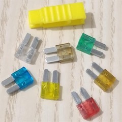 70Pcs Micro 2 Blade 5/7.5/10/15/20/25/30Amp ATR APT Fuses Assortment Kit