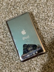 Apple iPod classic 5th Generation White (60 GB) – With Box