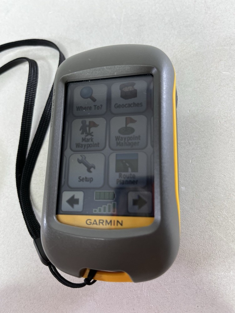 Garmin Dakota 10 Handheld GPS touchscreen used good condition Cable not included