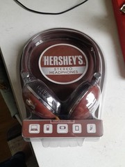NEW Hershey’s Stereo Wired Headphones Adjustable Headband Comfort Ear Cushions