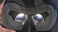 HTC Vive VR Virtual Reality Headset Bundle – *READ