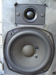Awesome Bang & Olufsen B&O Beolab 4000 speakers w/ Power Cord