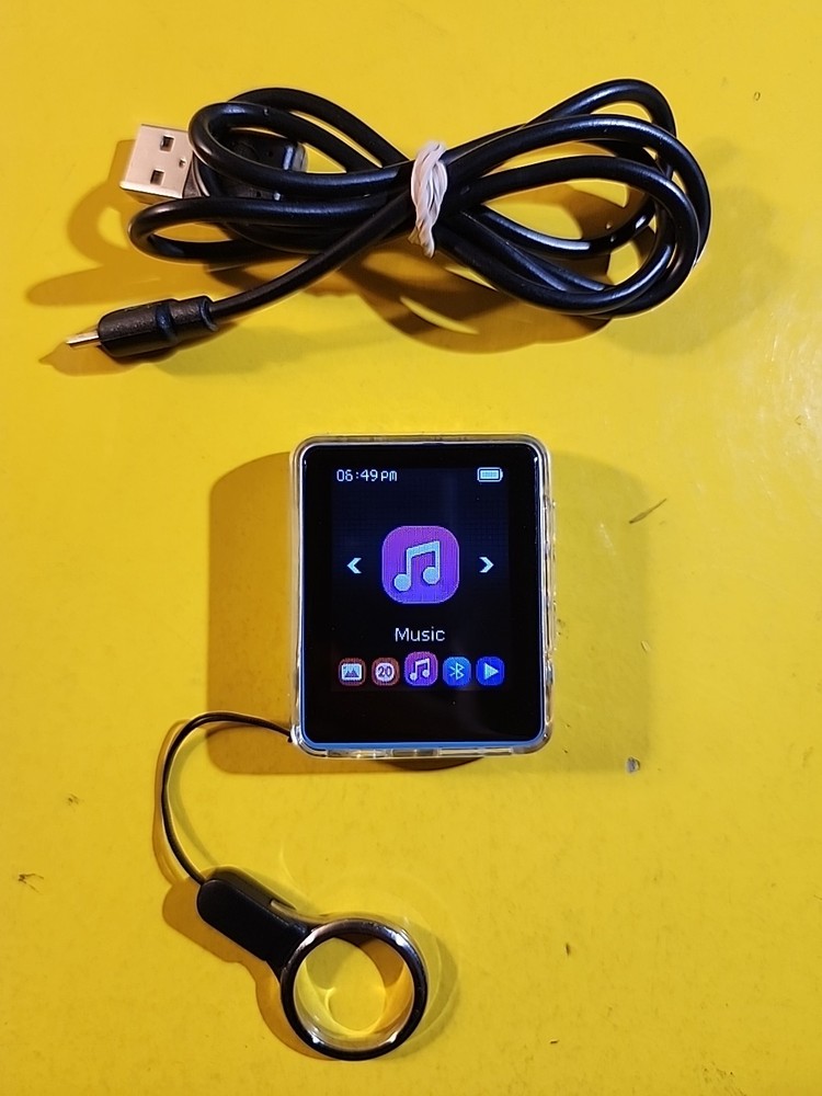 JOLIKE M5 MP3 Music Player Bluetooth Touch Screen Used