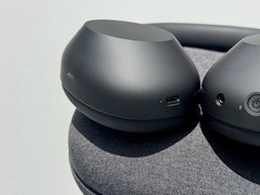 Sony WH-1000XM6 Wireless Noise Canceling Headphones with case – Black #OB