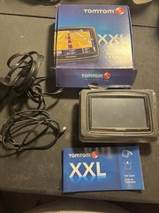 TomTom 540-TM XXL 5″ Widescreen GPS Lifetime Traffic & Maps US Canada & Mexico