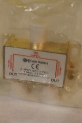 Cable Matters 2-Way Coaxial Splitter 5MHz – 2.4GHz Brand New in Unopened Package