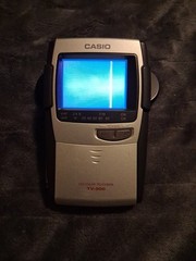 Casio TV-900B Mini Hand Held Television Battery Operated w/Pull-Out Antenna