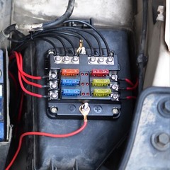 Car Power Distribution 12-24V Blade Fuse Holder Box Block Panel Board 6 WAY