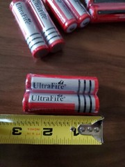 50 Ultrafire BRC 3000 Mah 3.7 Volt Lithium Ion Batterys & 25 Chargers