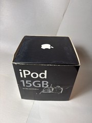 Apple iPod 3rd Generation 15GB w/ Original Box