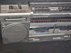 Vintage Magnavox D8330 Super Tandem Dual Cassette Radio Portable Stereo Boombox