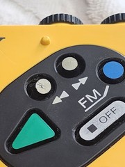 Sony Walkman Sports FM Yellow Portable Cassette Player AM/FM Radio Tested