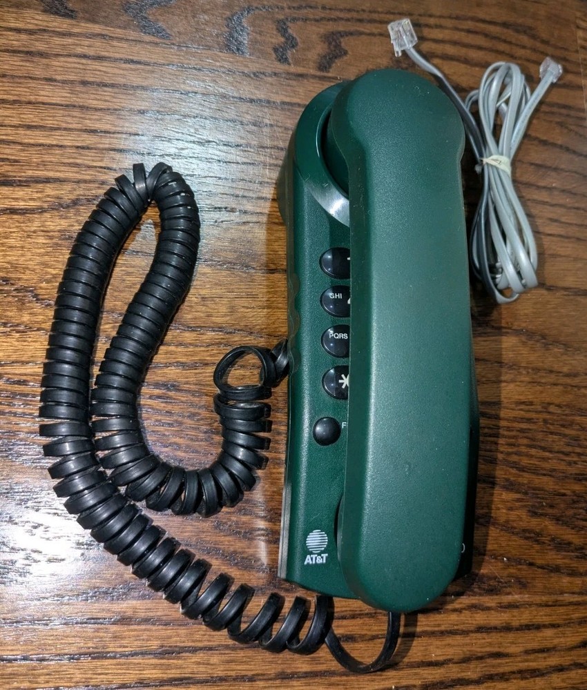 Vintage AT&T Design Line Model 140 Touch Tone Table Wall Corded Phone Green Vtg