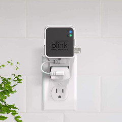 256GB Blink USB Flash Drive and Outlet Wall Mount for Blink Sync Module 2, Local