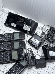 Panasonic KX-TGE270 DECT 6.0 Cordless Phone 4 Handsets Bluetooth Link2Cell Set