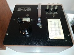 GENERAL CONCORD PRECISION CAPACITOR 722-ME, S/N 9132, 1962 U.S.A., IN WOODEN BOX