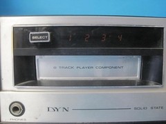 AWESOME VINTAGE DYN MODEL DS-3120 RECIEVER AM FM 8-TRACK PLAYER PHONO WOODGRAIN
