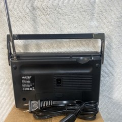 LEOTEC AM/FM Radio white Best Reception, AC or Battery Operated Portable Radio