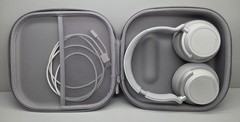 Microsoft Surface Headphones 2 Light Gray – with Carrying Case & Box