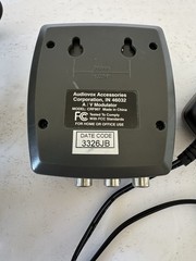 RF Modulator – RCA / Composite A/V to RF (Coax) /RCA Converter Kit w/ RCA Cable