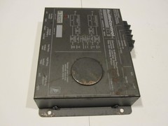 Vintage Audio Control 2XS 2 Way Electronic 2-Way Electronic Crossover 90Hz Works