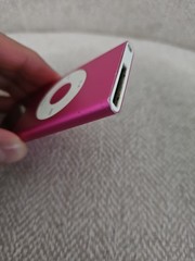 Apple iPod Nano 4GB Pink with Charger Bundle Tested – Working!