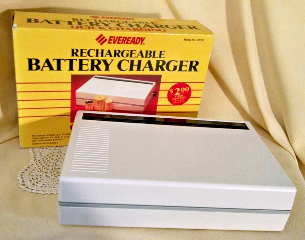 Battery Charger New NOS Eveready FCC10 Hong Kong 1988 Quick Charge Rechargeable
