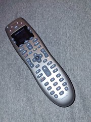 Logitech Harmony 650 Universal Advanced Remote Control – Tested & Working