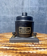 1920’s MAGNAVOX R3 Mod. B POWERED 14” HORN SPEAKER 44738
