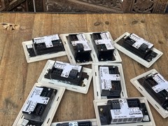 Lutron At-Nb-None Q26SM 6 Button +L/R Keypad Lot Of 10 Units