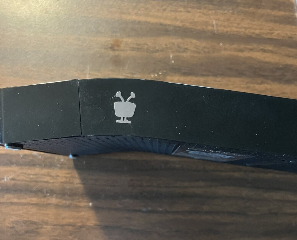 TiVo Bolt VOX – LIFETIME – 500GB – 4 Tuners OTA (Antenna) or Cable w/PS & Remote