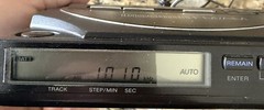 SONY Discman Model D-T10 FM/AM CD Compact Player { Parts/not Fully Working}