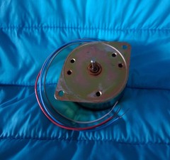 PremotecMotor9904-111-31813 110-120V 300Rpm@60Hz OR 250Rpm@50Hz RoHS Compliant