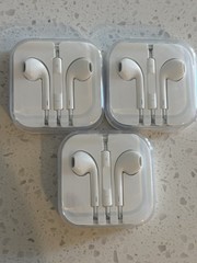 Apple Style White Wired Earbuds Android Or Apple Device Earphones 3.5mm NEW