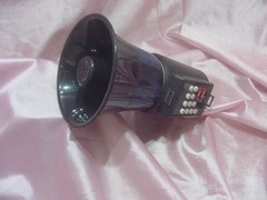 VINTAGE RADIO SHACK MUSICAL POWER HORN BULL HORN MEGAPHONE