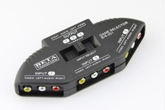 AV SWITCHER Switch 3 Way Outlets Converter Port Splitter RCA Audio Black