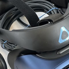 HTC Vive Cosmos VR Headset w/ Link Box/USB Cable – Good