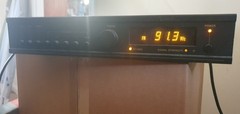 QED T237 high quality British FM radio tuner good working order