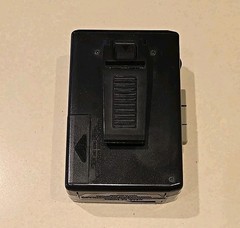 Vintage GE Walkman Portable Am/Fm Radio Cassette Player Model 3–5470A – Works