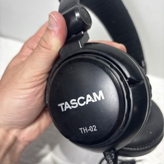 Tascam TH-02 Closed-Back Professional Studio Monitoring Headphones