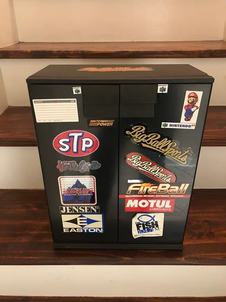VINTAGE ALPHA 60 CD SLOT LOCKER STYLE WALL MOUNTABLE LOCKER (RARE FIND!!!)