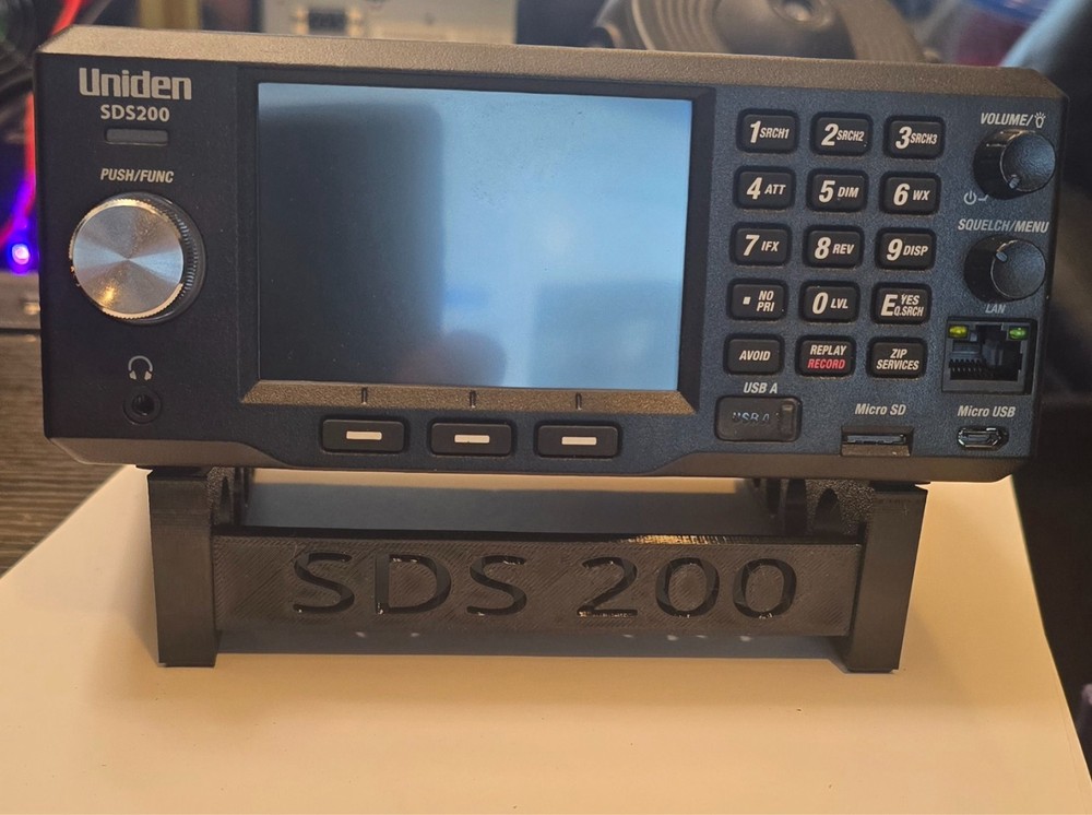 Custom Stand for Uniden SDS200 Scanner – Non-Slip – Durable Construction