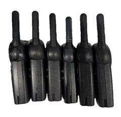Motorola CLS1110 UHF Radios Walkie Talkies with 6 pocket Multi-Unit Charger