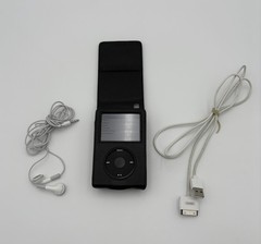 Apple iPod 80GB Black A1136 W/ Case, Charger, Headphones & 1904 Songs Tested