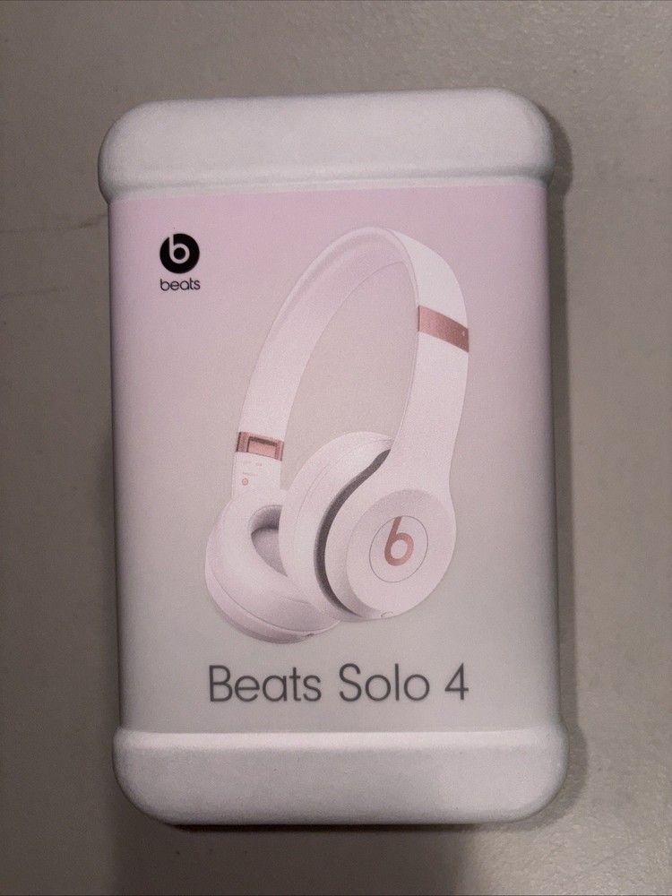 Beats – Solo 4 Wireless On-Ear Headphones – Cloud Pink *NEW SEALED*