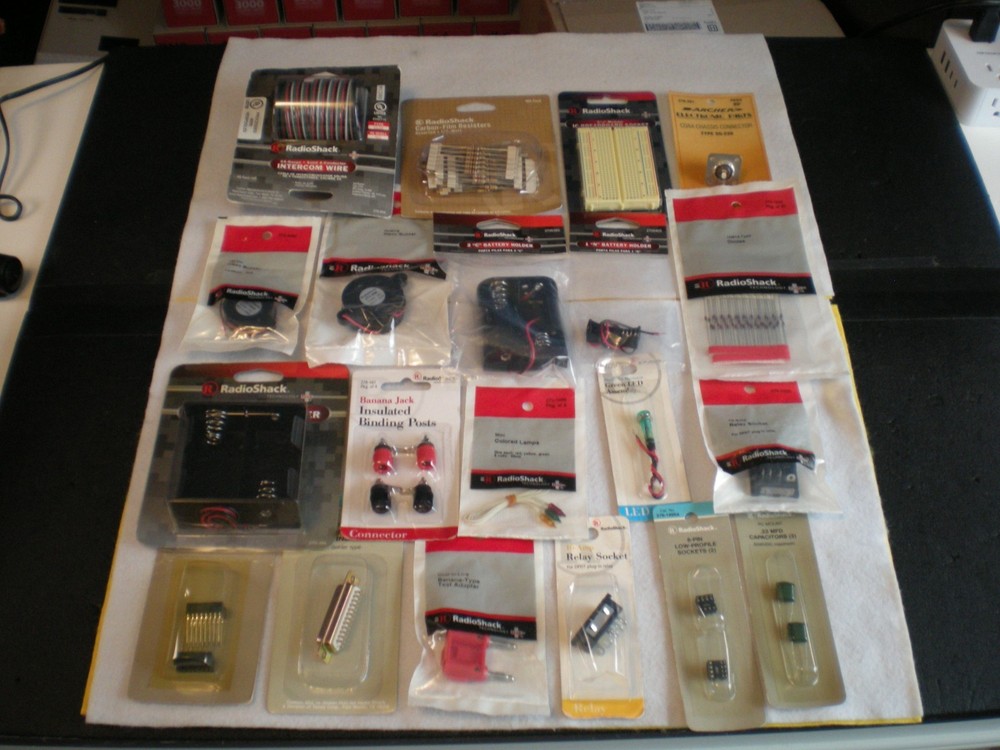 Radio Shack NOS Retailed packaged vintage electronic parts, 20 Retail, 173 parts